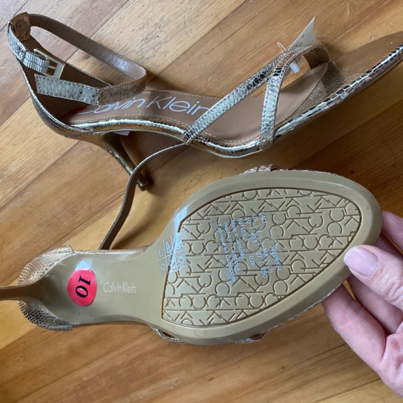 Calvin Klein Gold Open toe Heels size 10 - Picture 3 of 3